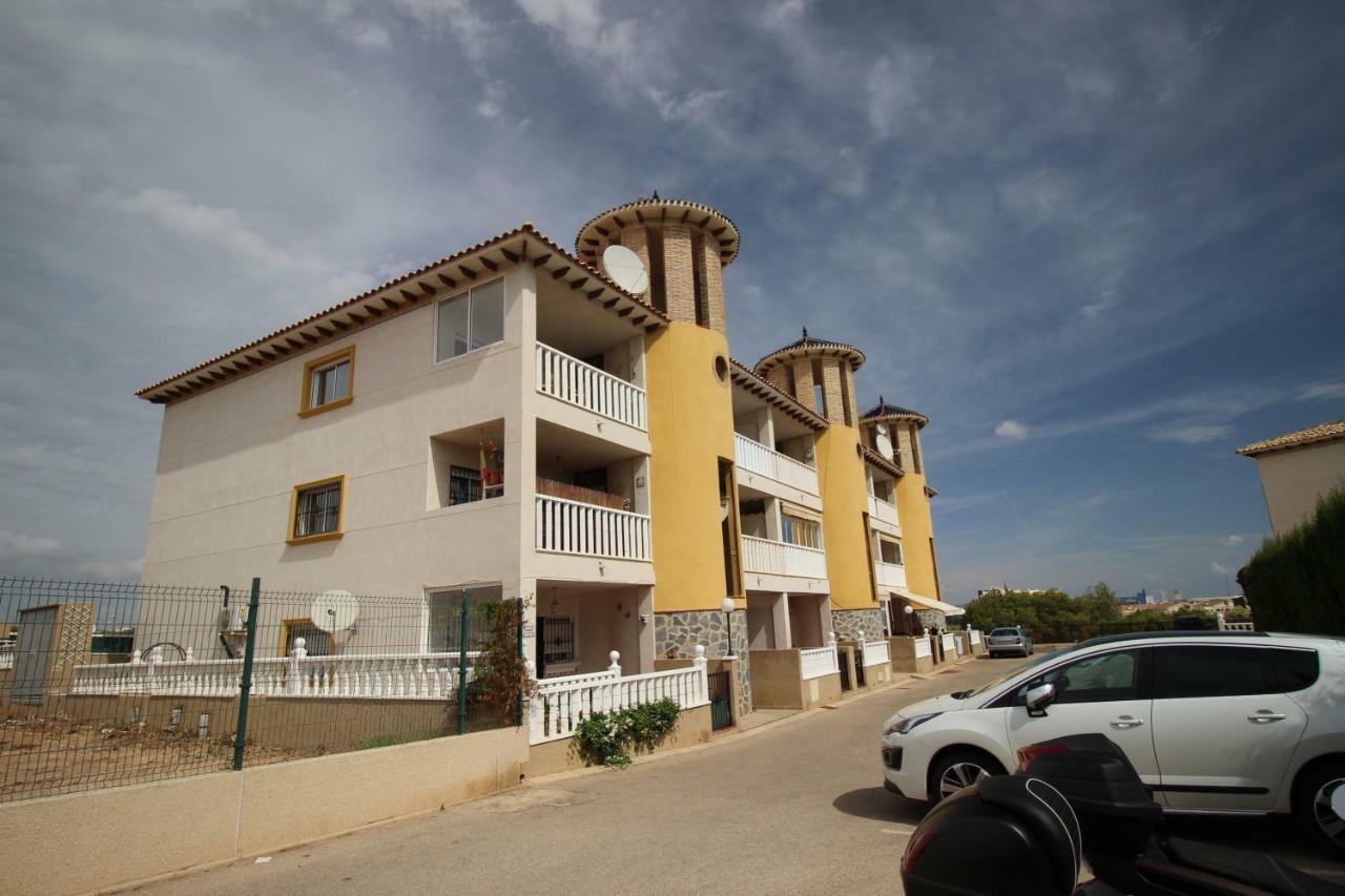Best House Rubi Orihuela Exteriör bild